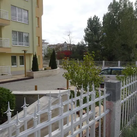 Apartment Studio Apartman Wimi *